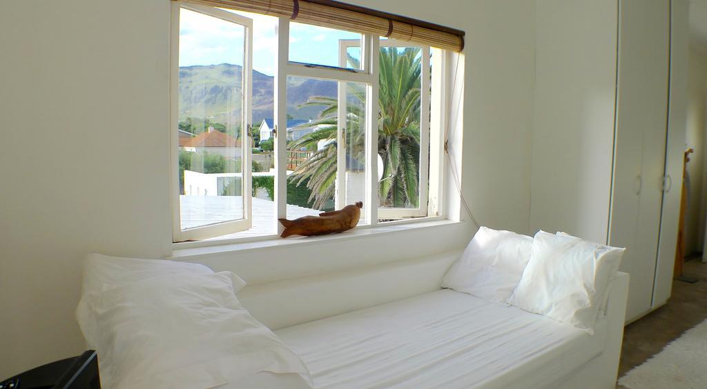 Hôtel Bamboo Beach Seaside House à Hermanus Extérieur photo
